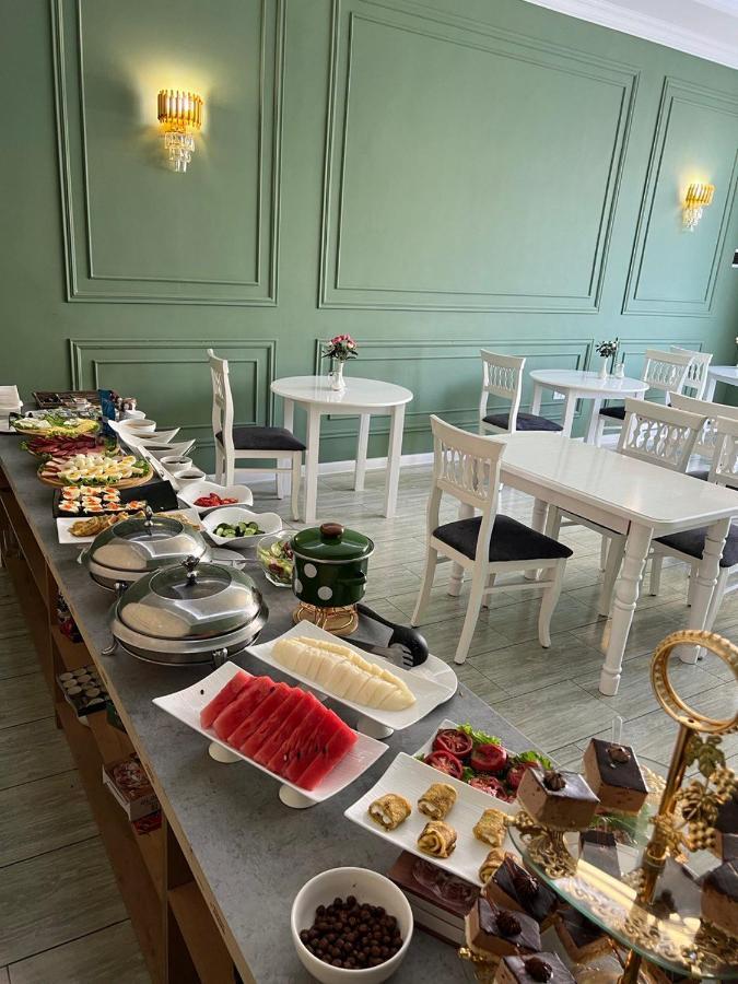 Resident Hotel Tashkent Ngoại thất bức ảnh