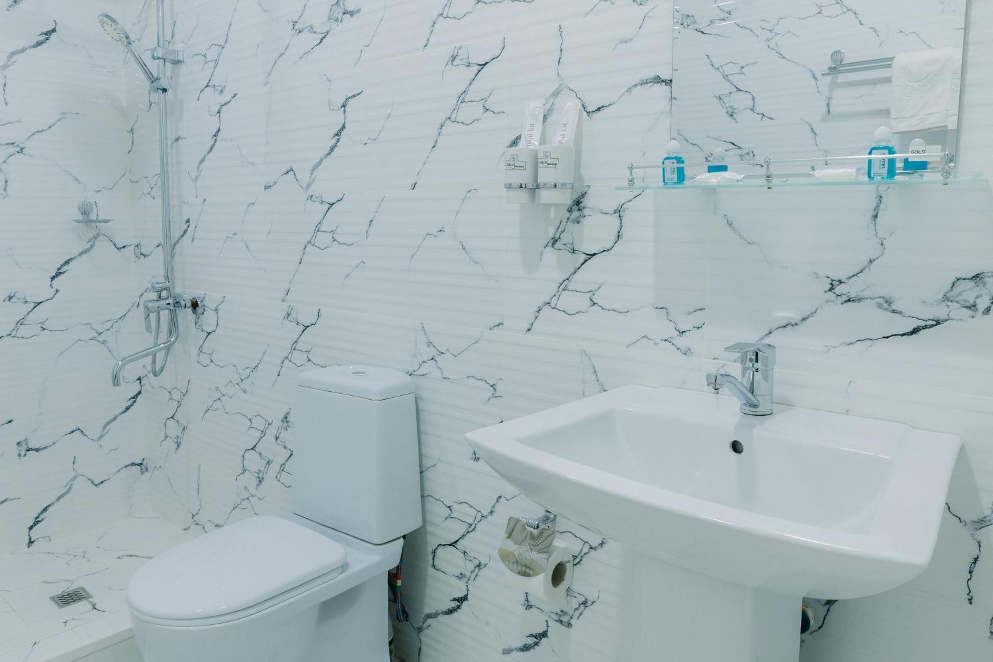 Resident Hotel Tashkent Ngoại thất bức ảnh
