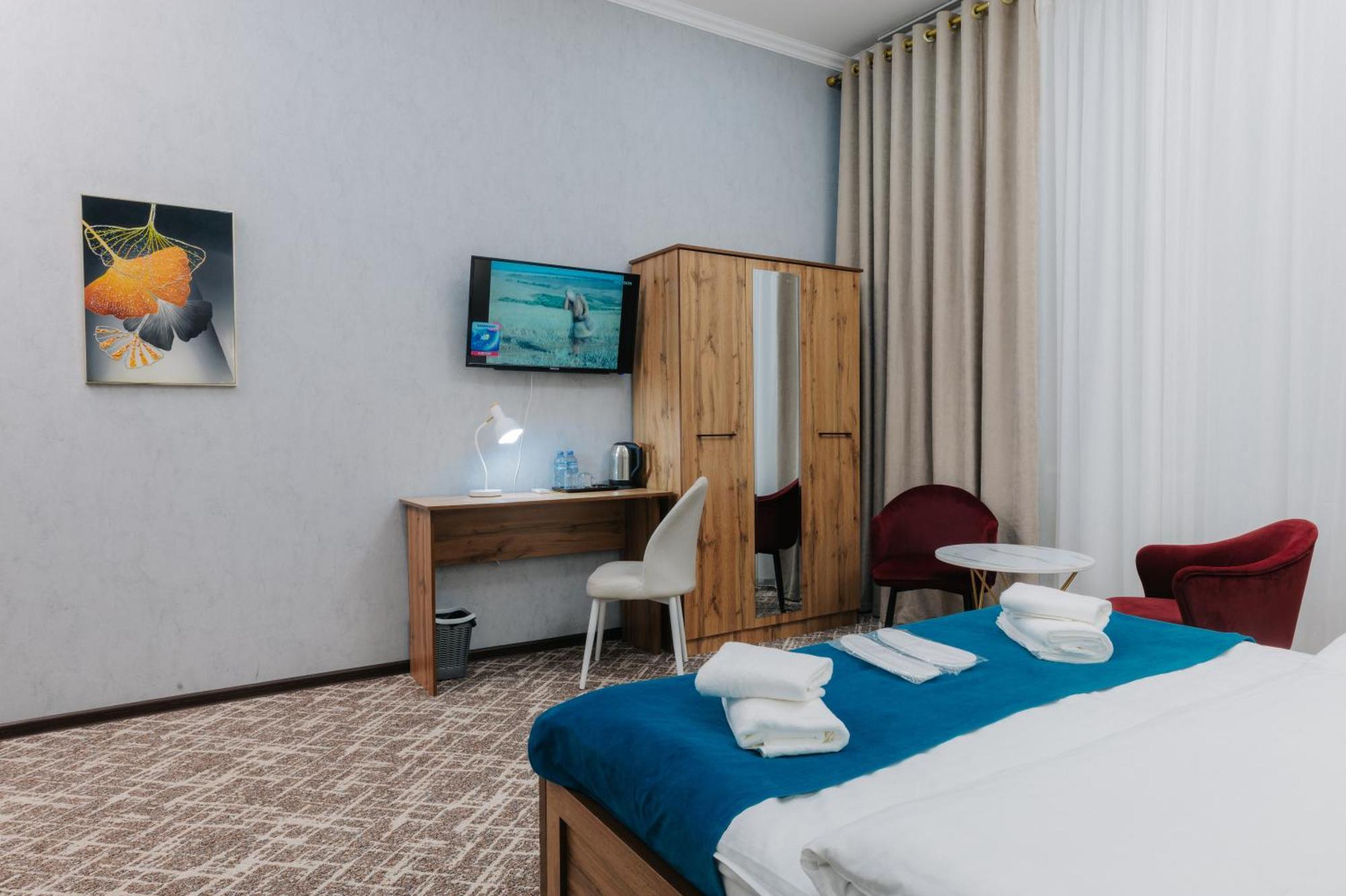 Resident Hotel Tashkent Ngoại thất bức ảnh