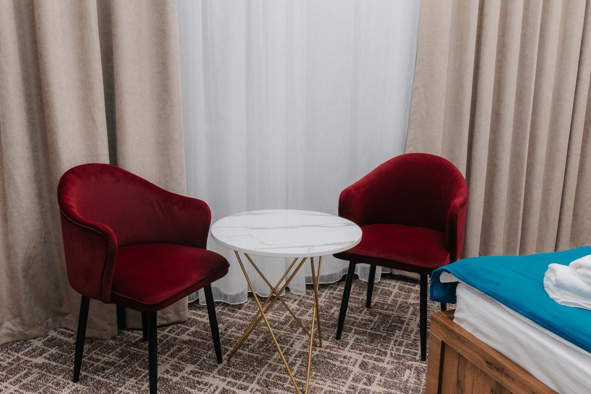 Resident Hotel Tashkent Ngoại thất bức ảnh