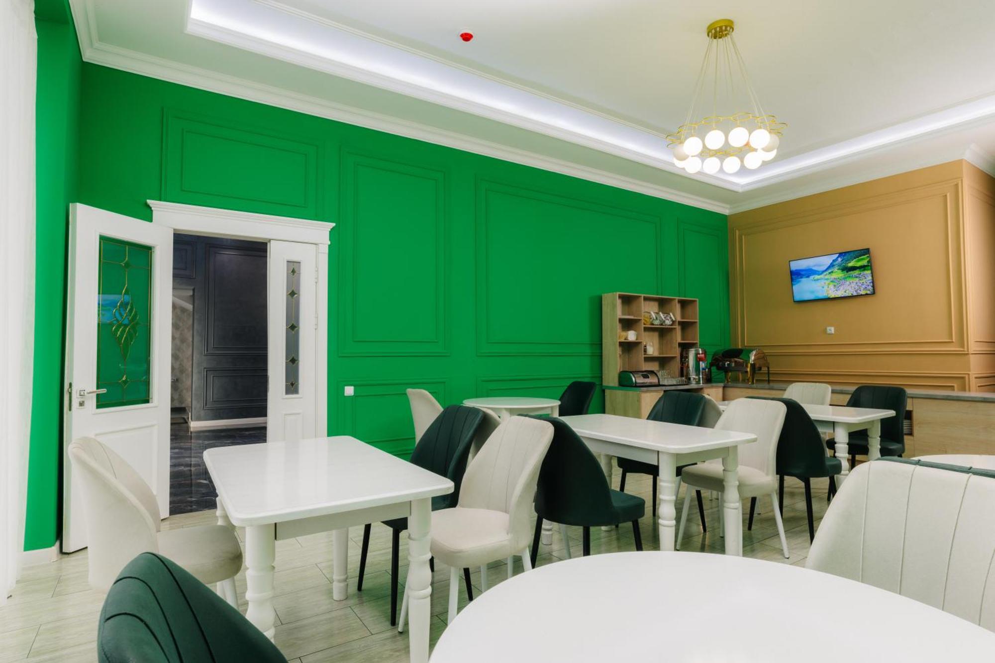 Resident Hotel Tashkent Ngoại thất bức ảnh